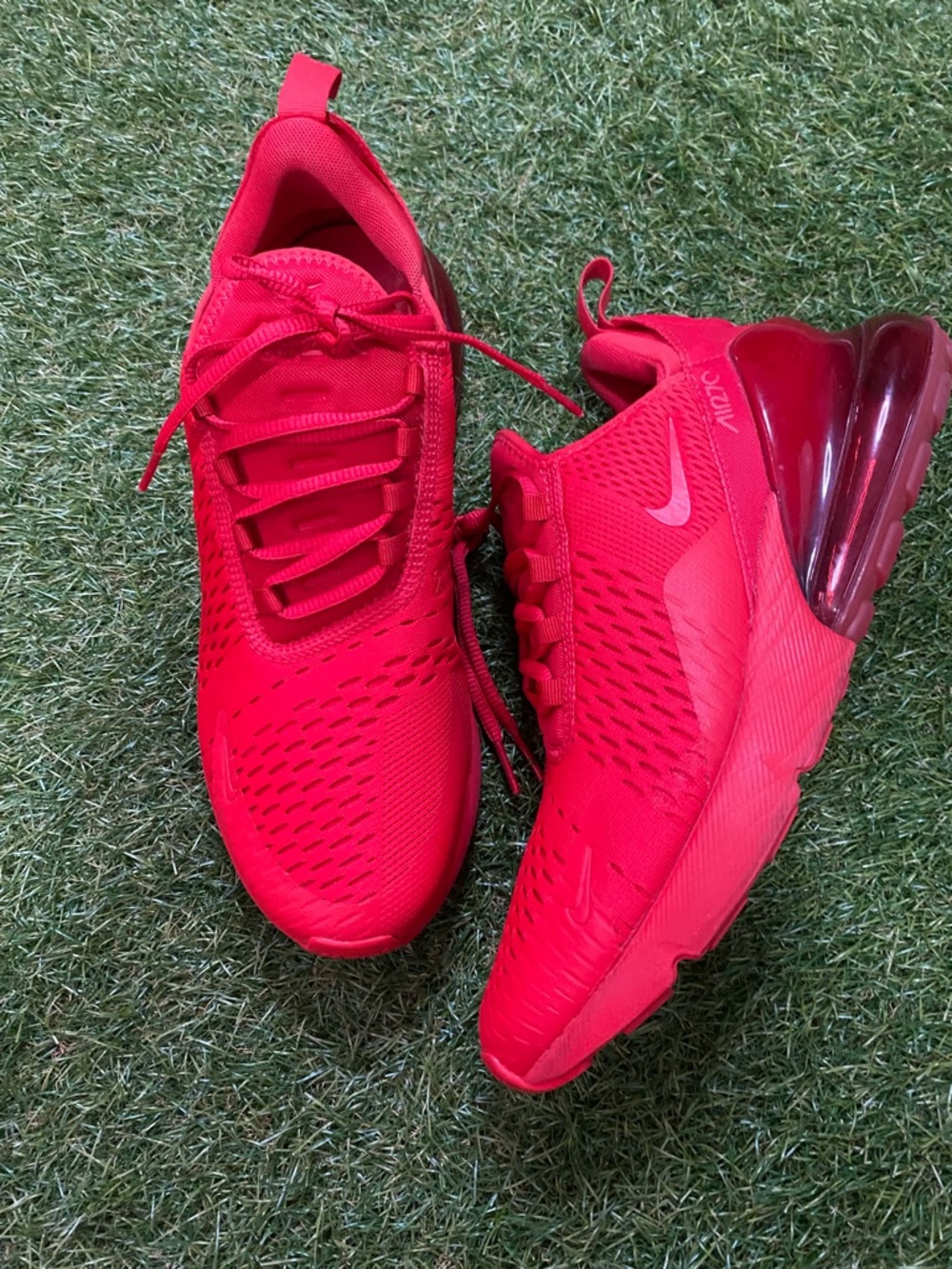 Nike Air Max 270 SE Sneakers - Red